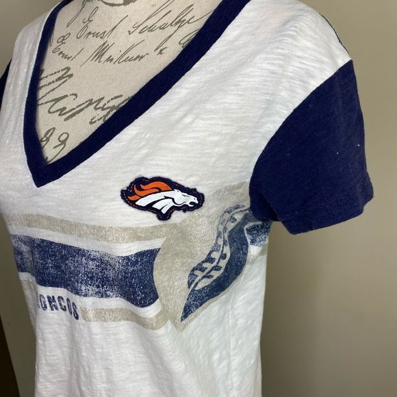 4Her Carl Banks Bronco’s fitted shirt - Picture 3 of 6